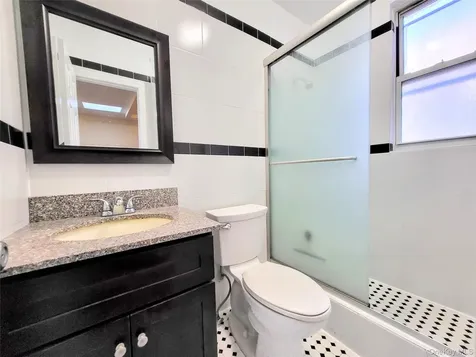 4507 Ditmars Boulevard Astoria NY 11105