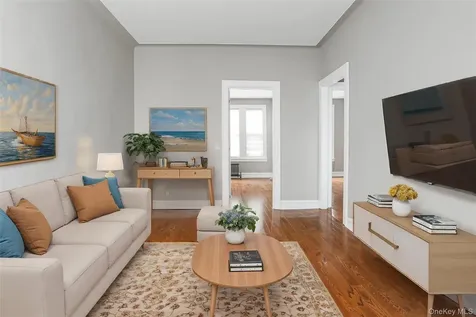 4507 Ditmars Boulevard Astoria NY 11105
