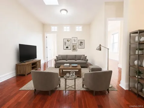 4507 Ditmars Boulevard Astoria NY 11105
