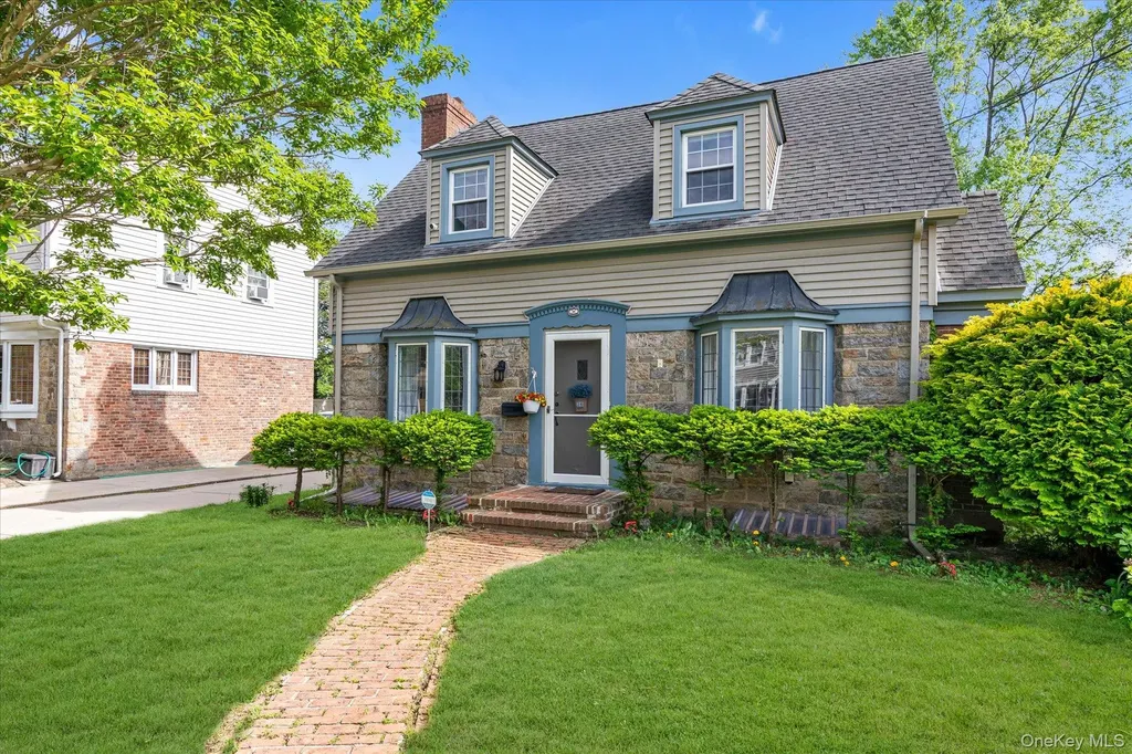 26 Latimer Court Rockville Centre NY 11570