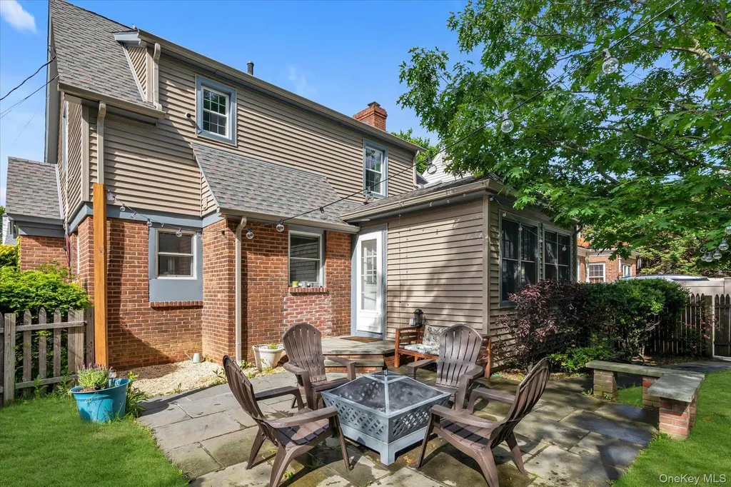 26 Latimer Court Rockville Centre NY 11570