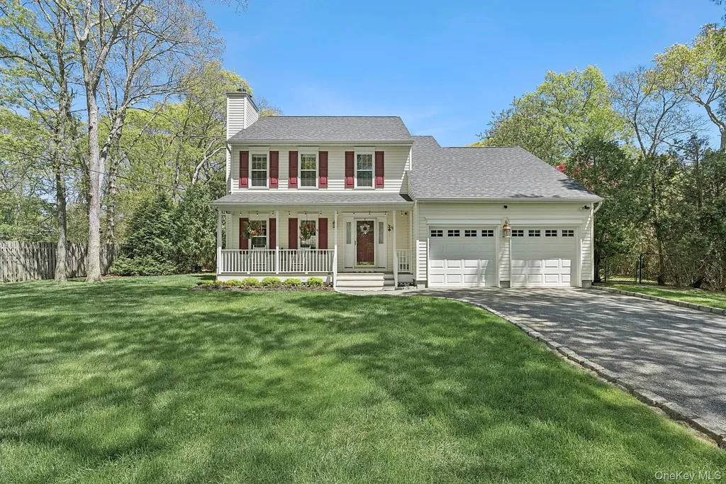 15 Rosebriar Lane East Quogue NY 11942