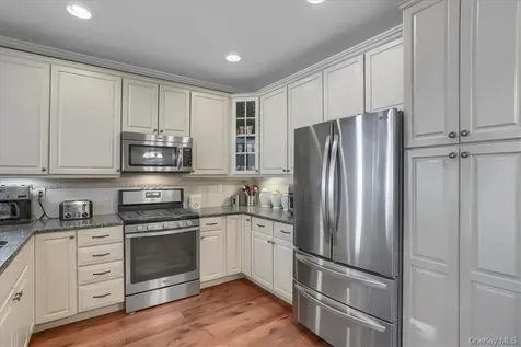 2814 Bennington Fishkill NY 12524