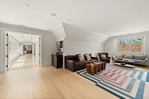 9 Terrace Circle Armonk NY 10504