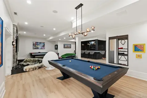 9 Terrace Circle Armonk NY 10504