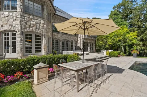 9 Terrace Circle Armonk NY 10504
