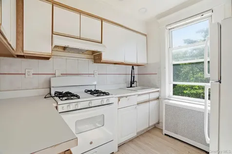 123 Fourth Avenue Pelham NY 10803