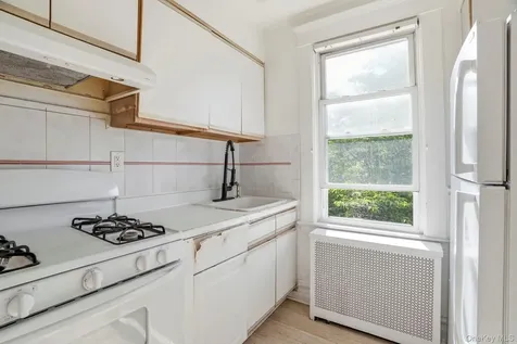 123 Fourth Avenue Pelham NY 10803