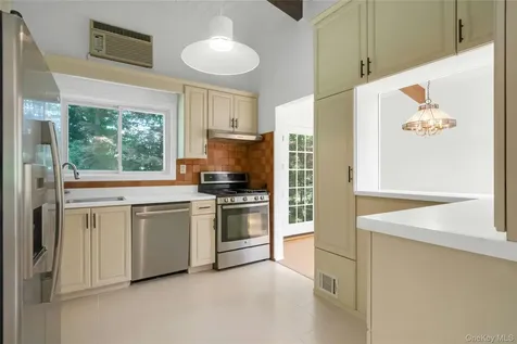 3 Shaw Lane Hartsdale NY 10530
