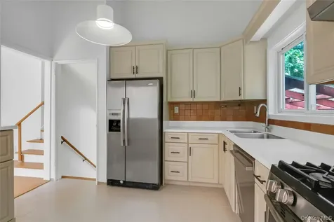 3 Shaw Lane Hartsdale NY 10530
