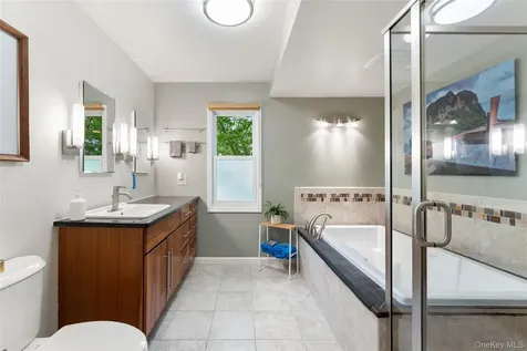 3 Jennifer Lane Hartsdale NY 10530