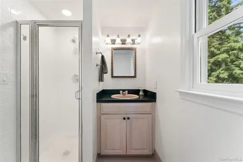 3 Jennifer Lane Hartsdale NY 10530
