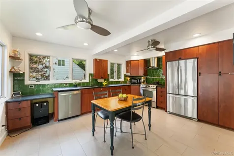 3 Jennifer Lane Hartsdale NY 10530