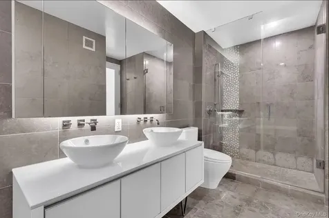 247 W 46th Street New York (manhattan) NY 10036