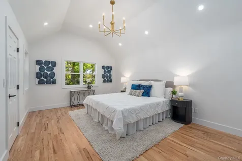 2 Heather Drive Remsenburg NY 11960