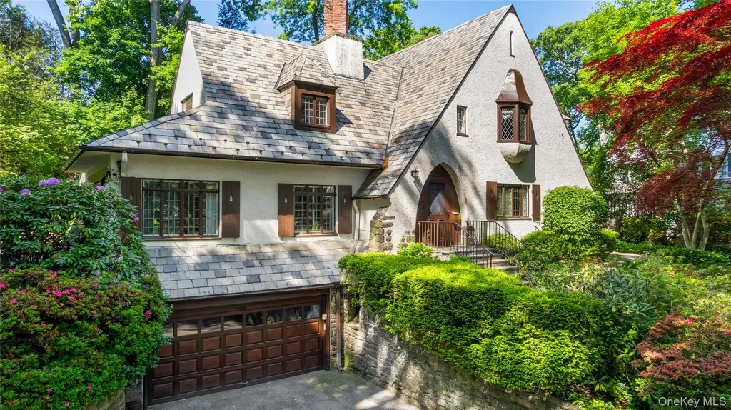16 West Drive Larchmont NY 10538