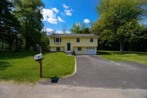 15 Colonial Avenue Fishkill NY 12524