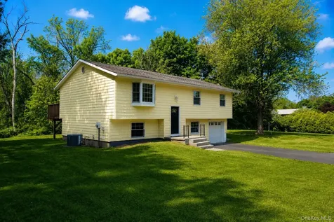 15 Colonial Avenue Fishkill NY 12524