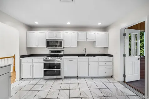 110 Franklin Avenue Valhalla NY 10595
