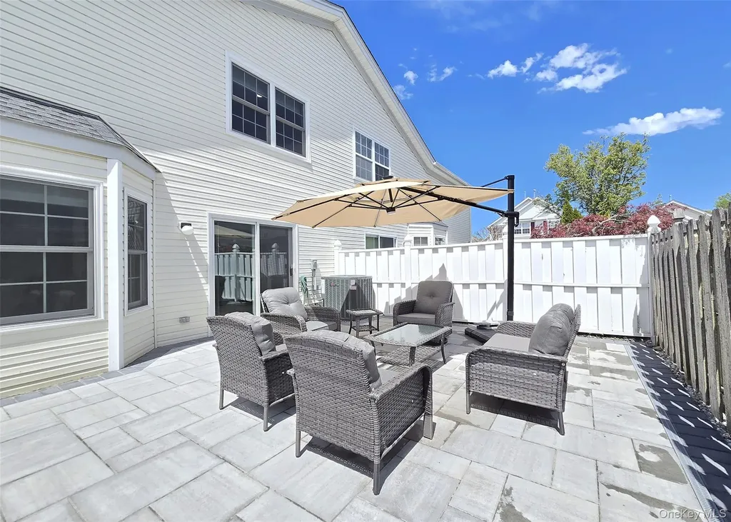 5 Charley Lane Middle Island NY 11953