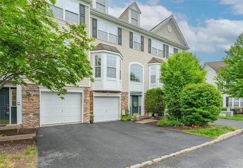 13 Gillian Court Monroe NY 10950