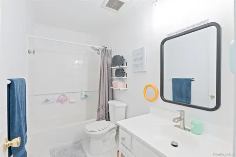 13 Gillian Court Monroe NY 10950