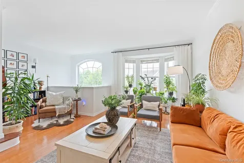 13 Gillian Court Monroe NY 10950