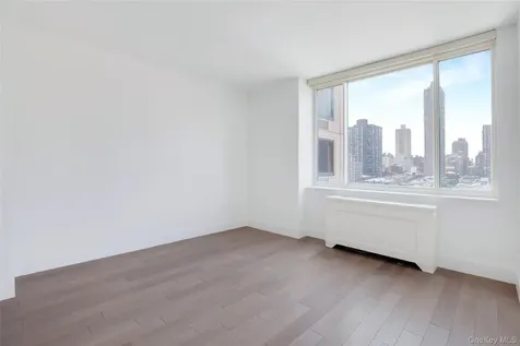 389 E 89th Street New York (manhattan) NY 10128