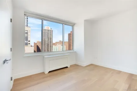 389 E 89th Street New York (manhattan) NY 10128