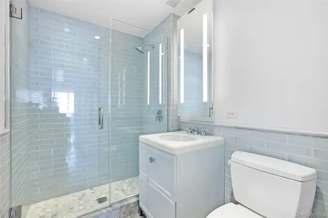 389 E 89th Street New York (manhattan) NY 10128