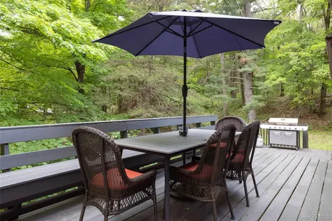 360 Mills Cross Road Staatsburg NY 12580
