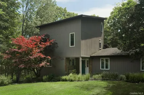 360 Mills Cross Road Staatsburg NY 12580