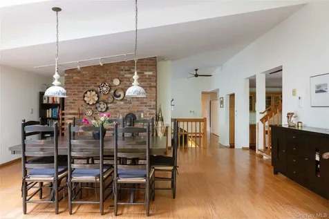 360 Mills Cross Road Staatsburg NY 12580