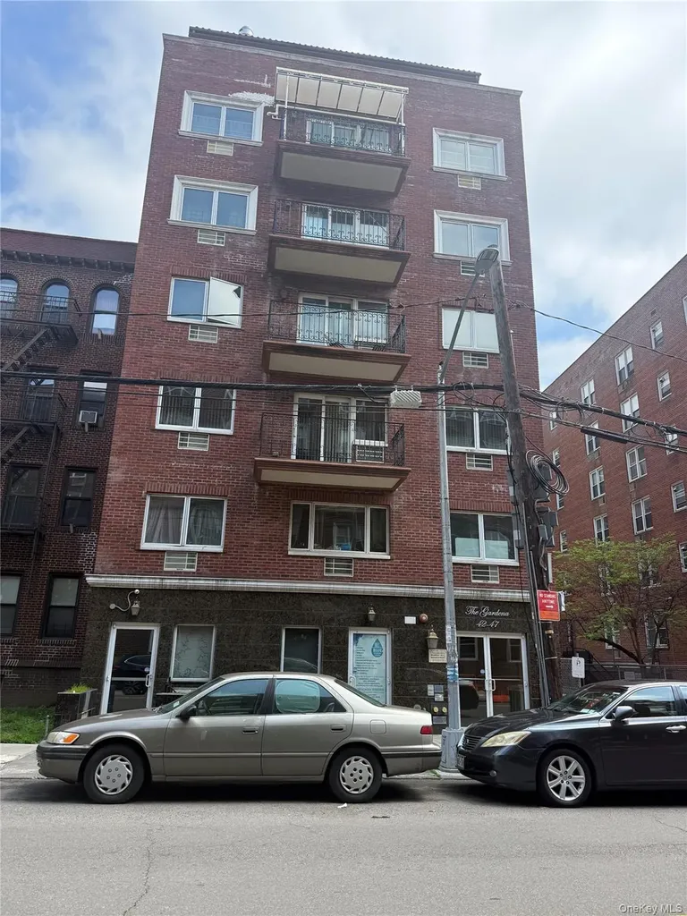 42-47 Union Street Flushing NY 11355