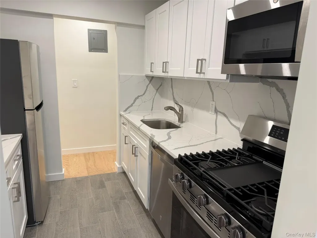 632 Warburton Avenue Yonkers NY 10701