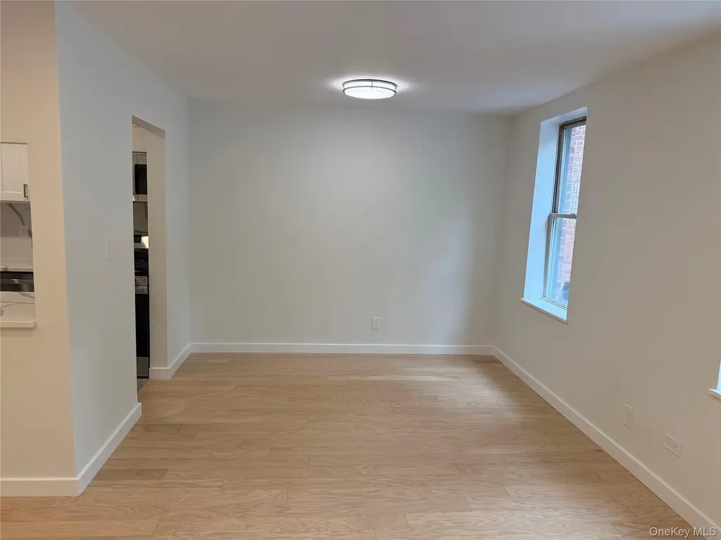 632 Warburton Avenue Yonkers NY 10701