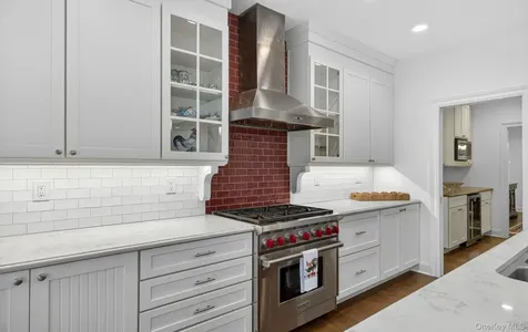 9 Briarsweet Lane East Hampton NY 11937