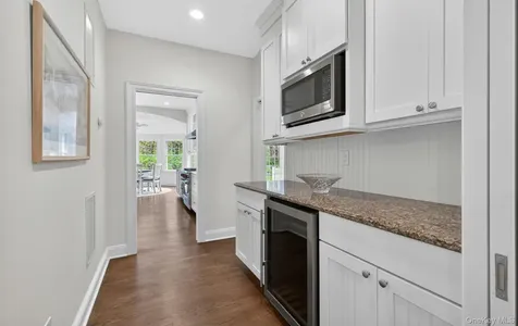 9 Briarsweet Lane East Hampton NY 11937