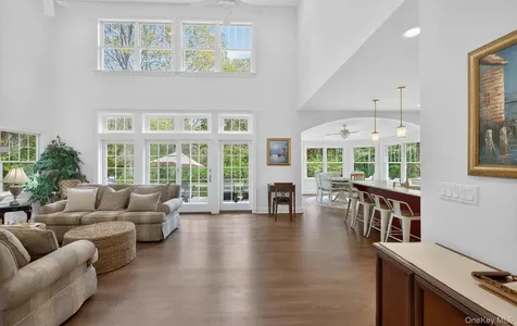 9 Briarsweet Lane East Hampton NY 11937