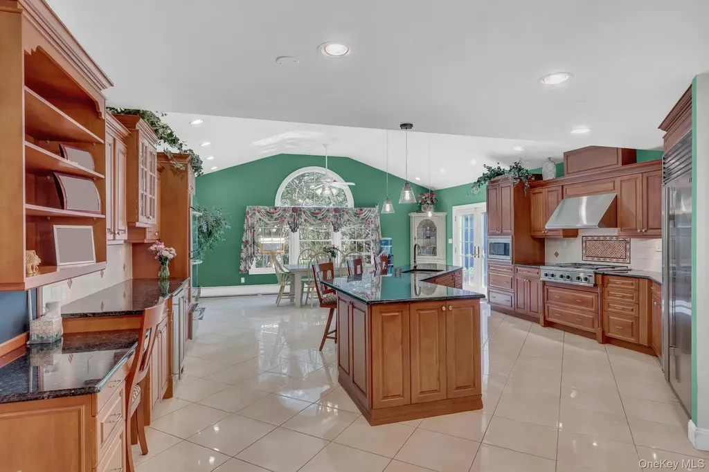15 Stillwater Road Nissequogue NY 11780