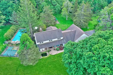 15 Stillwater Road Nissequogue NY 11780