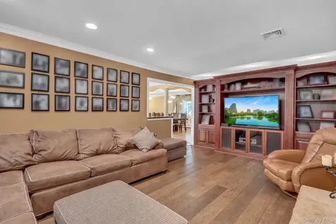 15 Stillwater Road Nissequogue NY 11780