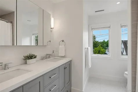 525 3rd Street Mamaroneck NY 10543