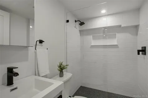 525 3rd Street Mamaroneck NY 10543
