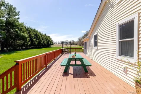81 Black Grocery Road Hillsdale NY 12529