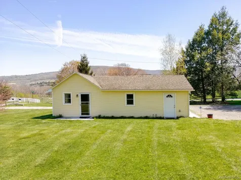 81 Black Grocery Road Hillsdale NY 12529