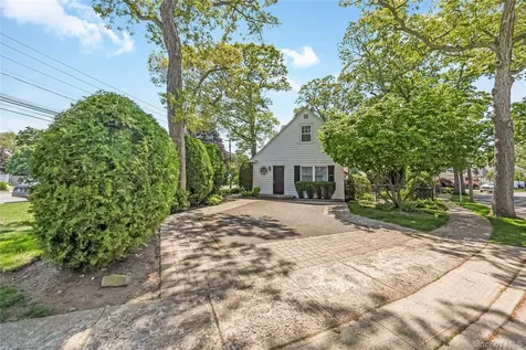 215 Melville Road Farmingdale NY 11735