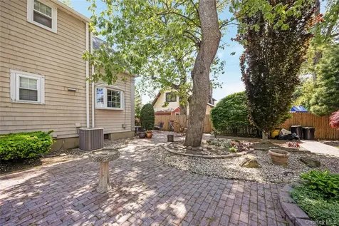 215 Melville Road Farmingdale NY 11735