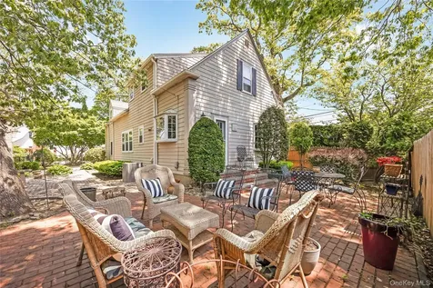 215 Melville Road Farmingdale NY 11735