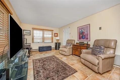215 Melville Road Farmingdale NY 11735